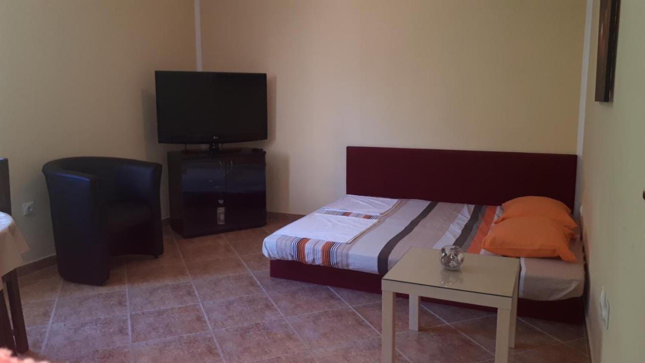 Apartment Dubrava Tivat Exterior photo